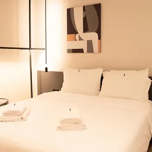  Daire Taskou Luxury Yunanistan